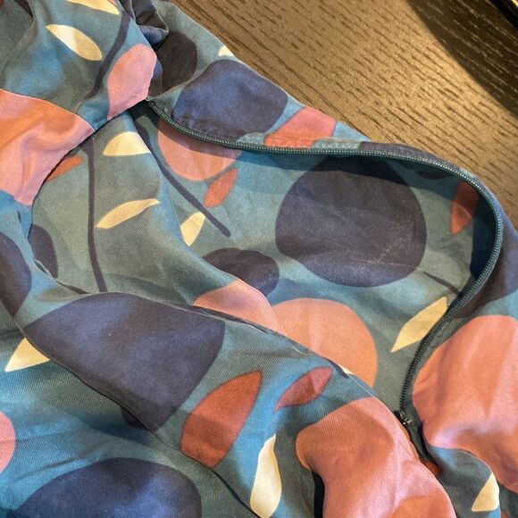 Boden size 12 Silk T Shirt Wide Neck Short Sleeve Abstract Floral Polka Dot - Picture 7 of 7